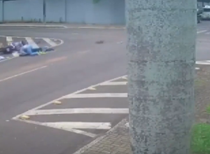 cruzamento-no-bairro-neva-em-cascavel-registra-dois-acidentes-em-um-dia
