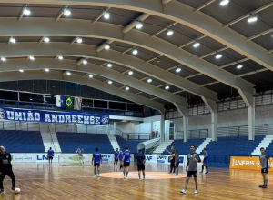 magnus-visita-o-santo-andre-pelo-jogo-de-ida-das-oitavas-da-lnf