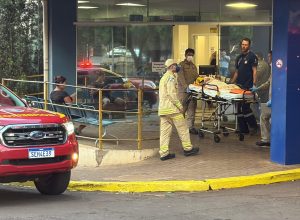 crianca-de-3-anos-fica-ferida-ao-ser-atropelada-na-rua-suyas-em-cascavel