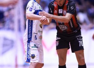 pato-e-campo-mourao-ficam-no-empate-no-primeiro-confronto-das-oitavas-da-lnf-cresol-2025