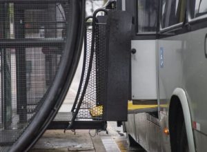 curitiba-instala-barreiras-contra-fura-catracas-na-tentativa-de-reduzir-invasoes-e-prejuizos