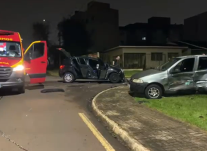 batida-entre-veiculos-deixa-duas-pessoas-feridas-no-bairro-coqueiral,-em-cascavel