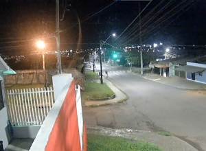 cameras-mostram-momento-em-que-homem-tenta-separar-briga-e-e-morto-a-pedradas-em-cascavel