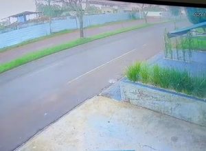 camera-flagra-furto-a-comercio-em-plena-luz-do-dia-no-bairro-pacaembu