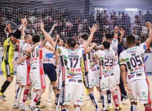 lucao-decide,-cascavel-vence-e-elimina-o-marreco-na-lnf-cresol-2025