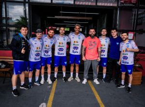 velez-realiza-treino-fisico-com-foco-de-forca-e-resistencia