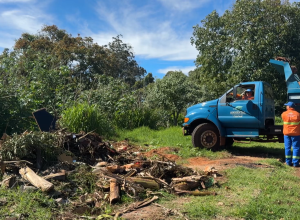 sema-nos-bairros-leva-educacao-ambiental-e-limpeza-ao-santa-cruz