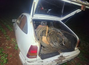 policia-encontra-veiculo-abandonado-com-fios-eletricos-e-ferramentas-em-assis-chateaubriand