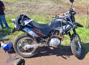 motociclista-morre-apos-acidente-envolvendo-carro-e-trator-na-pr-484,-em-tres-barras-do-parana