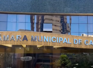 pequenos-vereadores-da-camara-mirim-de-cascavel-entregam-documento-com-demandas