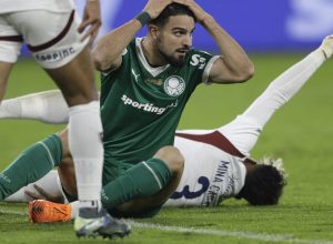 palmeiras-sente-altitude-de-quito,-joga-mal-e-perde-de-3-a-0-para-ldu