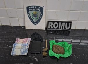 gm-apreende-drogas-e-detem-dois-suspeitos-no-terminal-oeste-em-cascavel