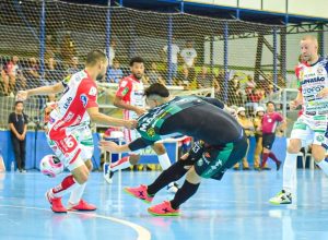 cascavel-goleia-o-marreco-e-esta-com-um-pe-na-semifinal-do-paranaense