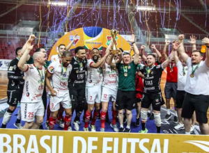 atlantico-busca-o-bicampeonato-da-copa-do-brasil:-o-que-falta-para-levantar-a-taca