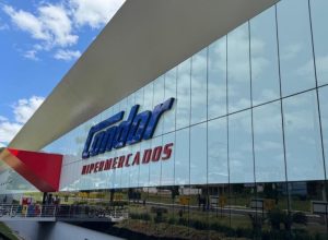 condor-moderniza-e-reinaugura-hipermercado-em-castro