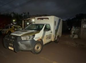 homem-e-morto-a-facadas-dentro-de-casa-no-bairro-interlagos,-em-cascavel