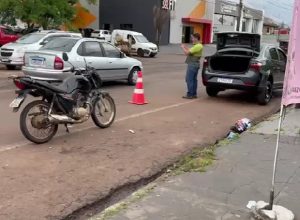 motociclista-fica-ferido-apos-bater-na-traseira-de-carro-em-cascavel