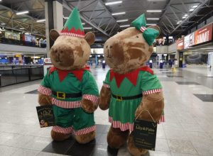 capivaras-natalinas-encantam-passageiros-e-marcam-inicio-do-natal-no-aeroporto-afonso-pena