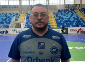 tubarao-anuncia-novo-tecnico-para-a-temporada