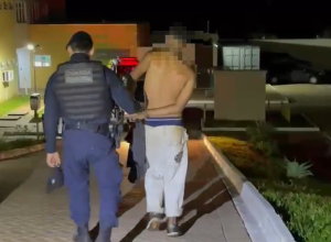 homem-e-detido-apos-danificar-base-da-guarda-municipal-no-bairro-floresta-em-cascavel