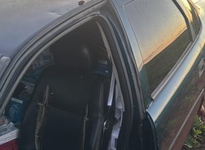 homem-e-detido-e-carro-carregado-com-cigarros-contrabandeados-apreendido-na-br-277