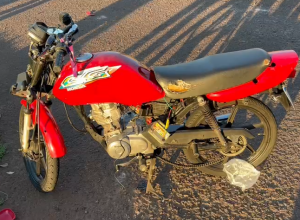 motociclista-fica-ferido-apos-batida-com-carro-no-bairro-periolo-em-cascavel