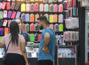 comercio-impulsiona-geracao-de-empregos-formais-no-parana