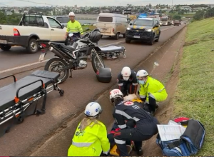 motociclista-fica-ferido-em-batida-traseira-na-br-277,-em-cascavel