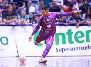 pato-e-center-supermercados-renovam-parceria