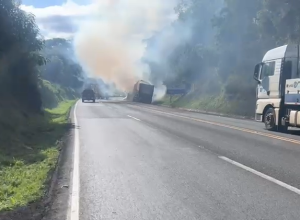 caminhao-pega-fogo-e-causa-interdicao-parcial-na-serra-da-esperanca,-em-guarapuava