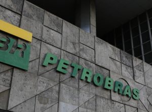 petrobras-anuncia-lucro-liquido-de-r$-32,7-bi no-terceiro-trimestre 