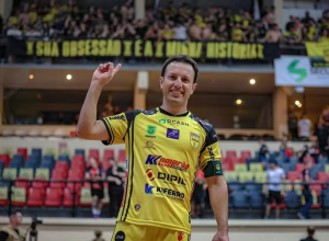 jaragua-x-joinville-e-o-maior-classico-do-brasil?-veja-a-opiniao-de-personagens-da-disputa