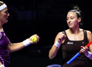 stefani-e-babos-perdem-na-decisao-e-ficam-com-o-vice-no-wta-finals