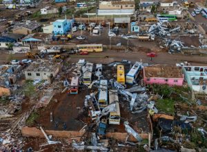 tornado-destroi-90%-de-cidade,-deixa-750-feridos-e-mil-desabrigados-no-parana