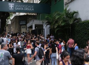 apos-fazer-o-enem,-candidatos-manifestam-confianca-e-expectativa 