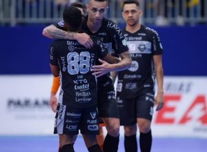 em-francisco-beltrao,-pato-empata-com-marreco-no-jogo-de-ida-da-semifinal-do-paranaense