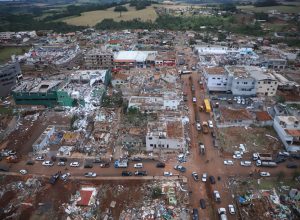 simepar-confirma-tres-tornados-na-sexta-com-ventos-de-ate-330-km/h-e-ha-outras-suspeitas-em-analise