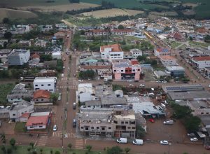copel-instala-unidade-movel-e-reforca-acoes-para-retomada-da-energia-em-rio-bonito-do-iguacu