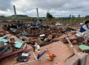 governo-do-parana-cria-escritorio-para-agilizar-reconstrucao-de-rio-bonito-do-iguacu