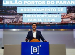 “campeao-de-leiloes”,-ratinho-junior-vende-perfil-desenvolvimentista-mirando-2026