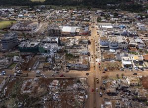 estado-inicia-pagamentos-do-auxilio-de-r$-1-mil-para-moradores-de-rio-bonito-do-iguacu