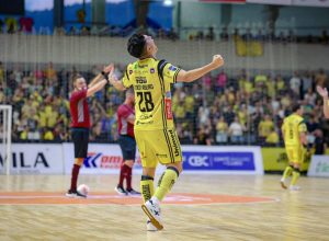 jaragua-vence-atlantico-e-sai-em-vantagem-na-semifinal-da-lnf