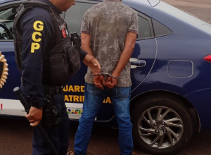 homem-com-mandado-de-prisao-em-aberto-e-detido-no-estadio-olimpico-regional-em-cascavel