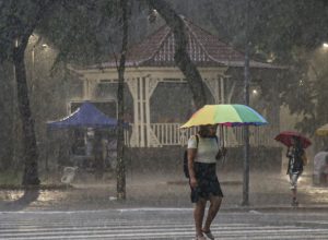 inmet-alerta-para-tempestades-em-tres-estados-ate-amanha;-veja-onde