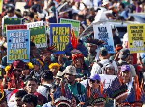 cop30:-marcha-indigena-pelo-clima-leva-milhares-as-ruas-de-belem