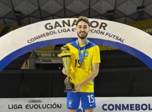 atleta-de-tapera-e-campeao-pela-selecao-sub-20-em-torneio-da-conmebol-na-venezuela