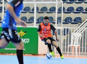 sao-lourenco-inicia-caminhada-nos-jasc-2025