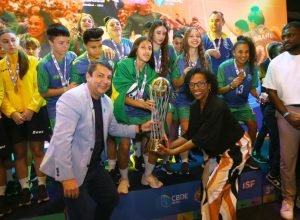 brasil-conquista-titulos-masculino-e-feminino-no-mundial-escolar-de-futsal-2025