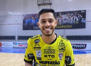 cascavel-confirma-renovacao-do-goleiro-gustavinho-para-a-temporada-2026