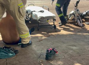 homem-de-45-anos-fica-ferido-apos-acidente-entre-scooter-eletrica-e-carro-em-cascavel